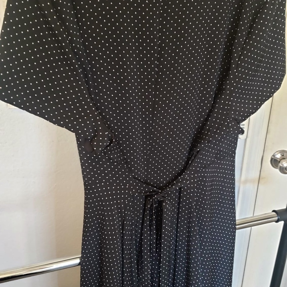Lotus Threads Dress - Picture 6 of 11